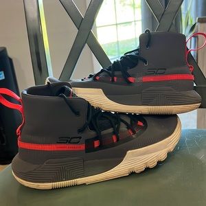 Under Armour Curry shoes size 7.5 mens